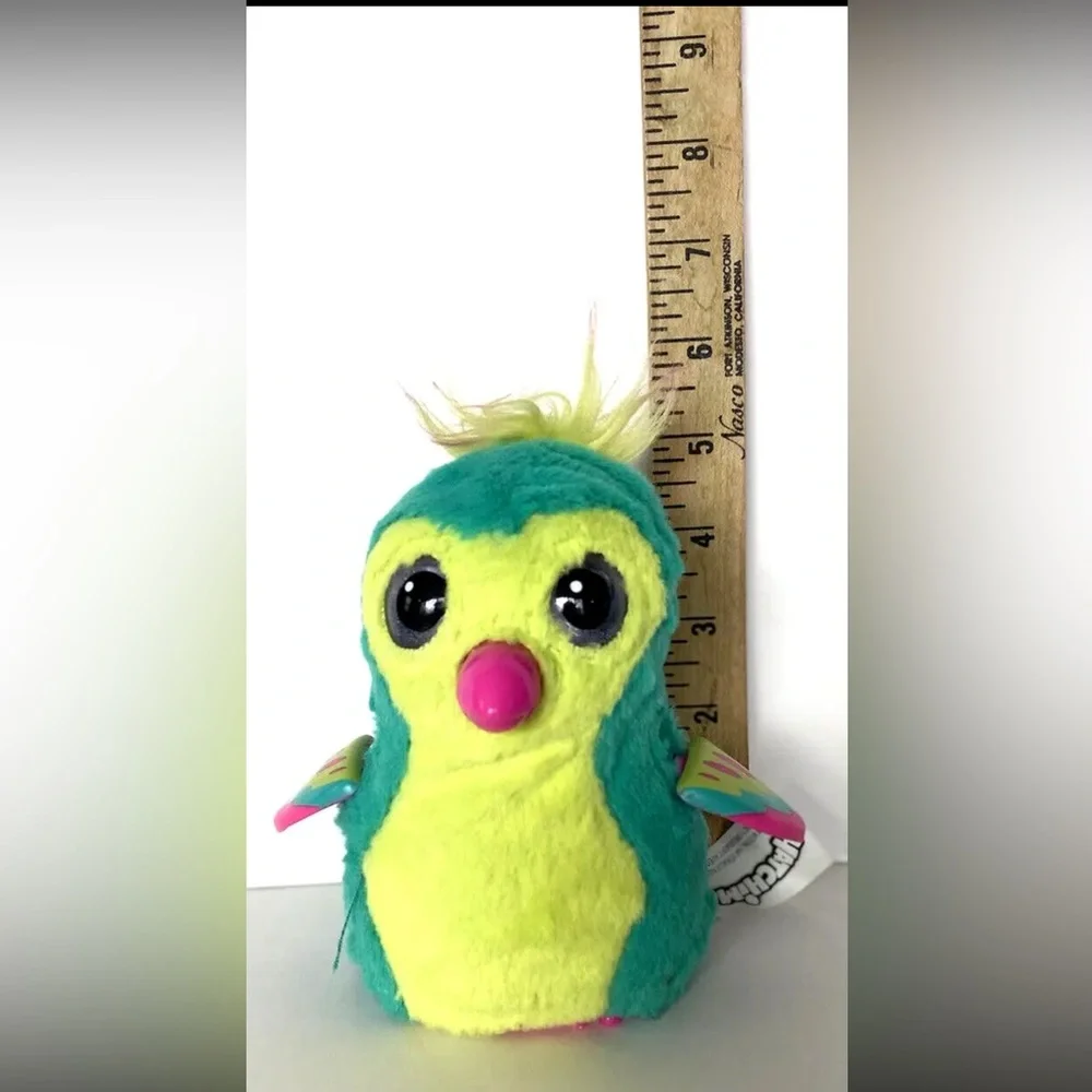 Hatchimals - Walks & Talks Penguala Soft Interactive Green Yellow Plush Bird Toy
